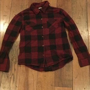 Girl’s L/S ahirt. Pretty black lace strip in back